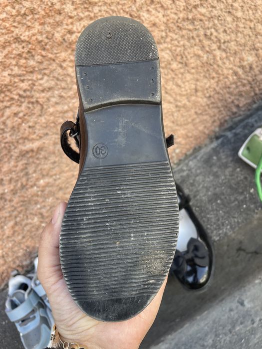 продам туфли детские