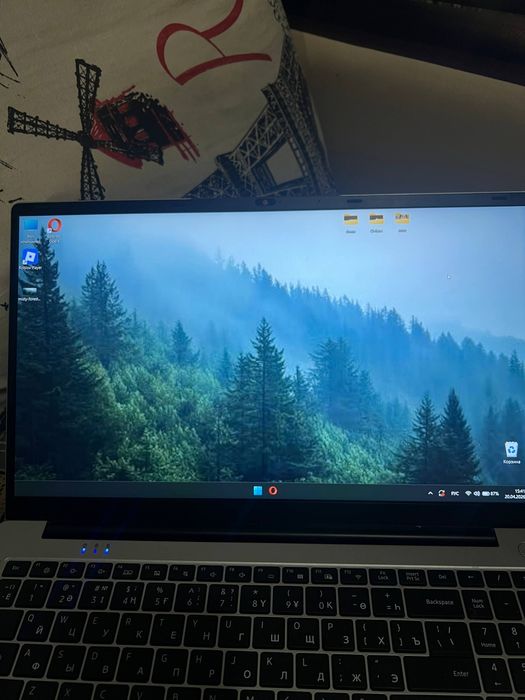 Ноутбук, пользовались 1 месяц