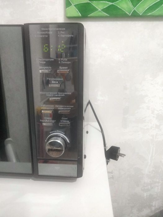 Продам микроволновую печь