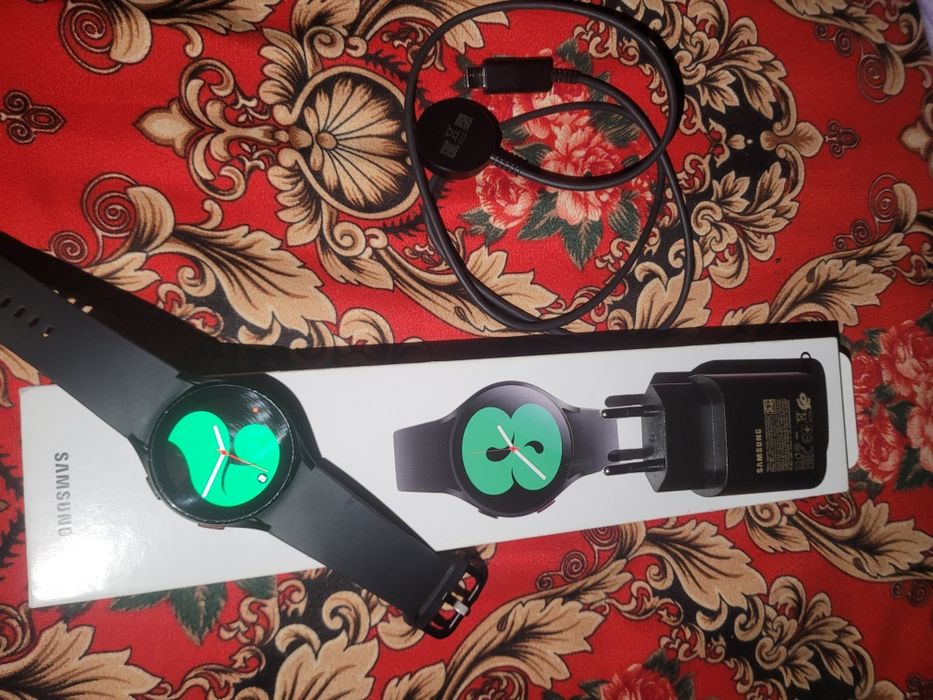 Продам Galaxy Watch 4
