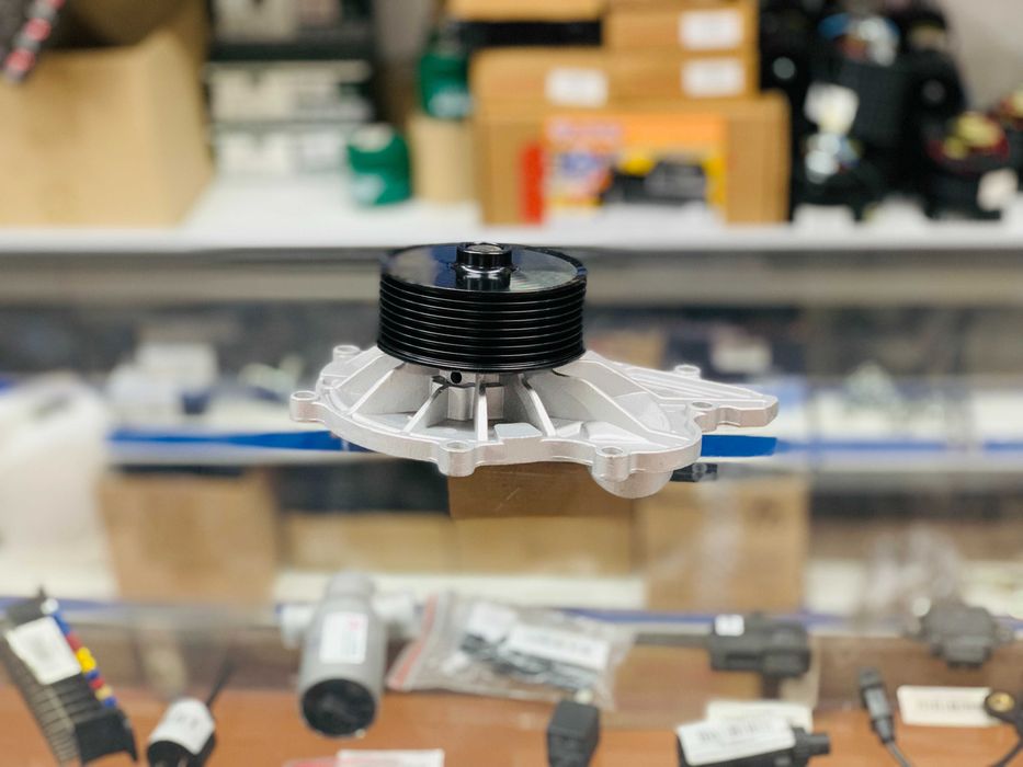 Водяной насос (помпа) Cummins 2.8