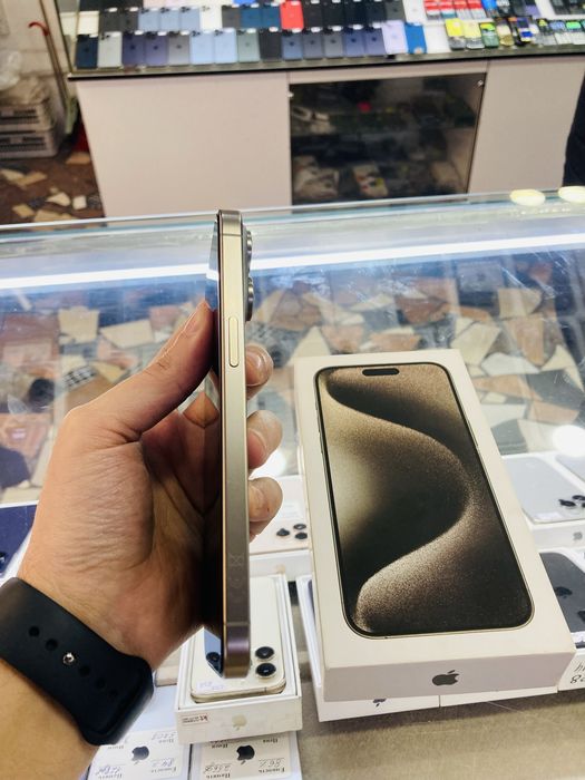 iPhone 15 Pro Max 256 gb natural 87%