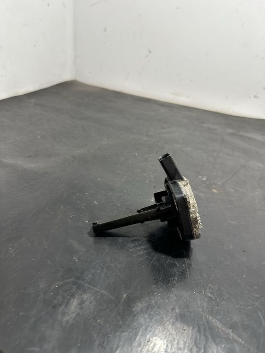 Senzor nivel baie ulei Volkswagen Vw Touareg 3.0 TDI BKS V6 06E907660