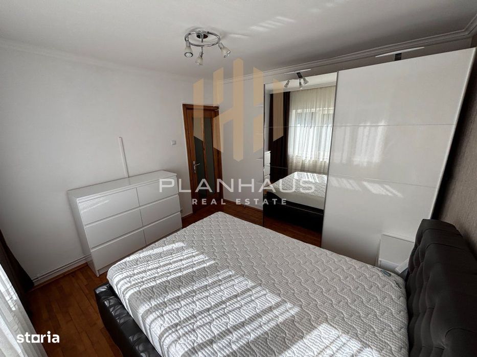 Apartament 2 camere, decomandat - bld. Republicii, zona Liana