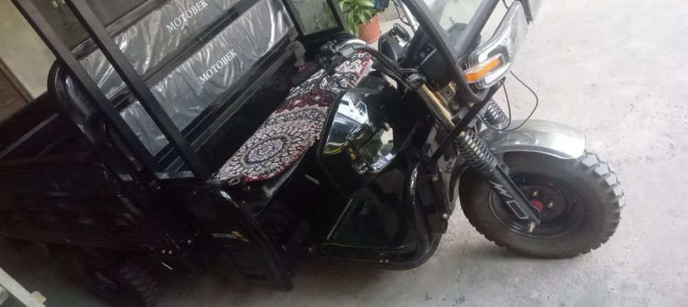 Yuk tashish hizmati Bektemir bo'ylab.