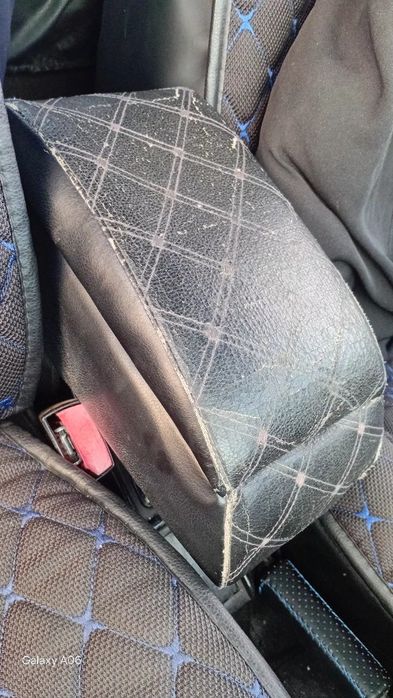 Подлокотник на ваз 2110