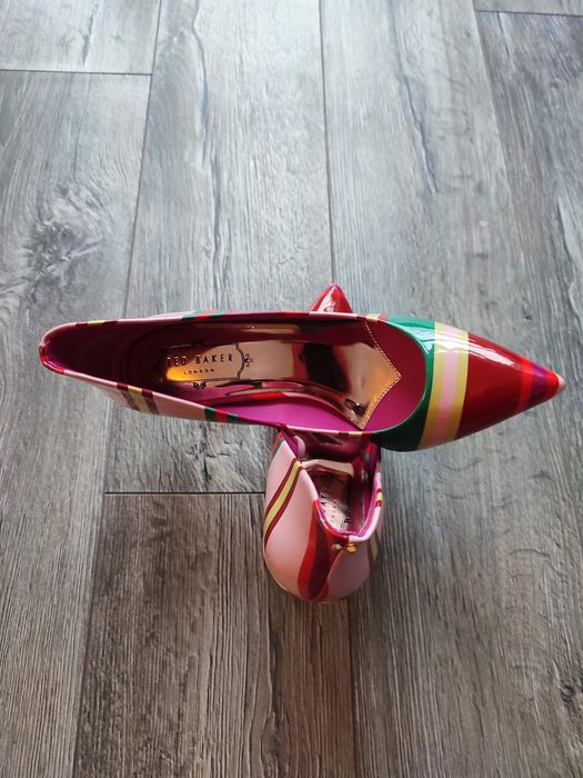 Pantofi eleganți cu toc