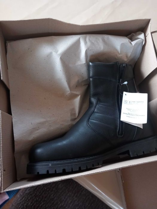 Продавам Кубинки и боти 42,43,44