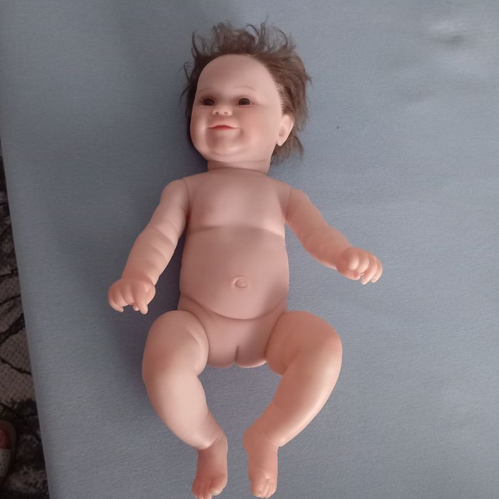 Reborn în totalitate silicon