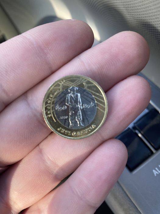 Юбилейные монеты