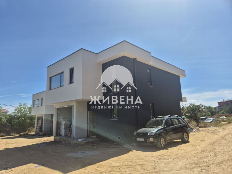 Нова къща в строеж, м-т Траката, РЗП: 341 кв.м