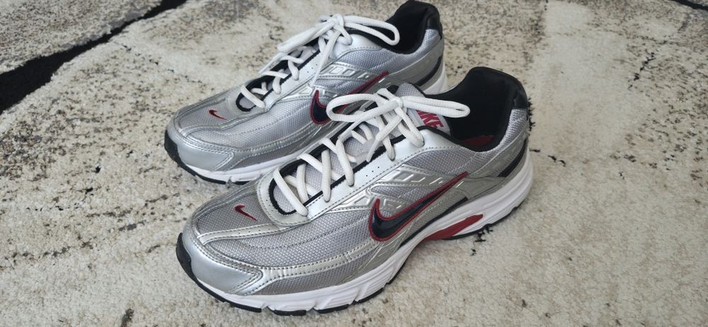 КАТО НОВИ! Маратонки Nike Initiator