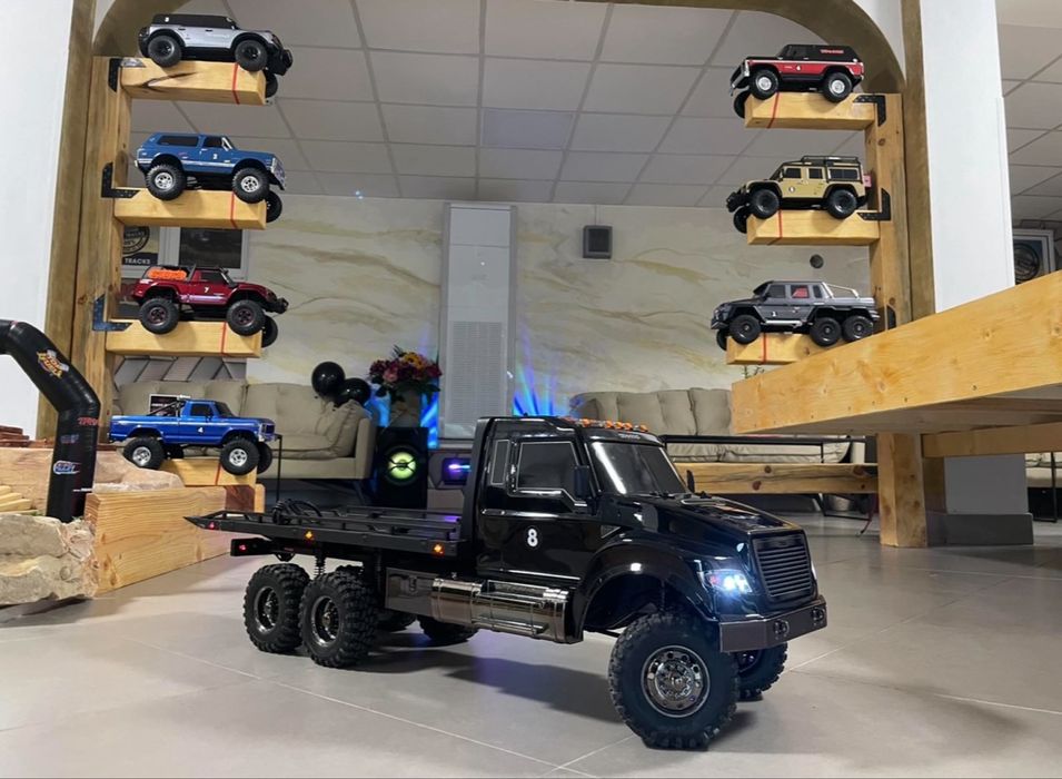 Traxxas TRX-6 Flatbet Hauler 6x6