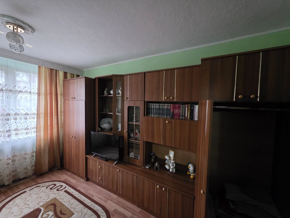 Proprietar- inchiriez apartamen o camera