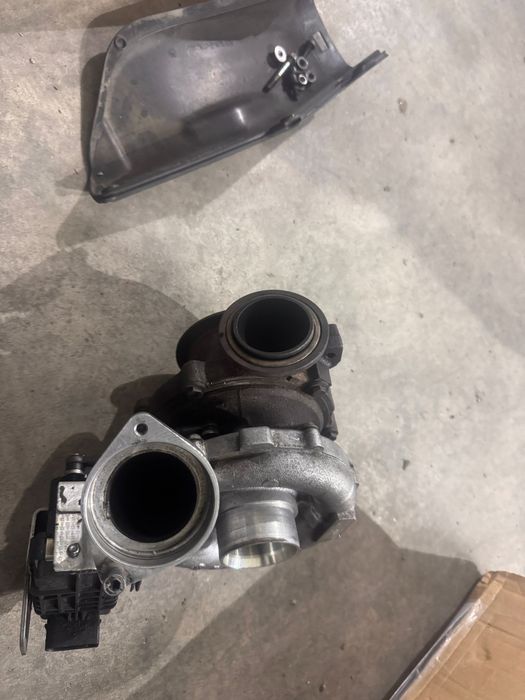 Turbina BMW M57 235 cai