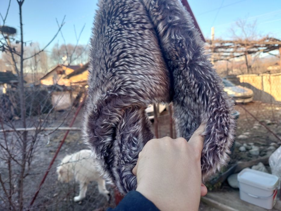 Guler blană circular