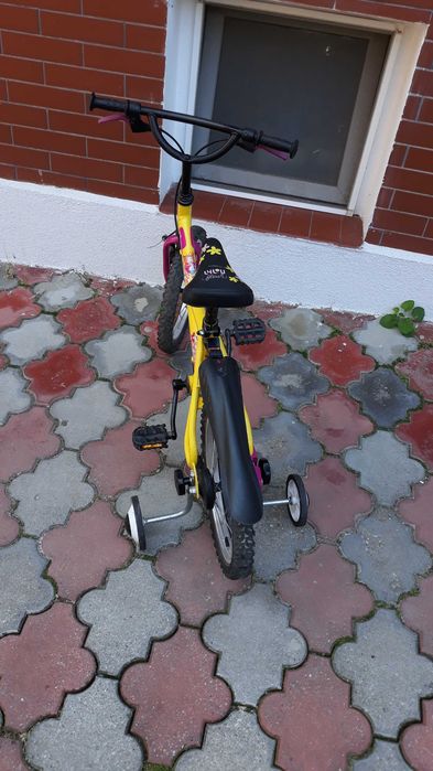 Vand bicicleta Btwin fetite