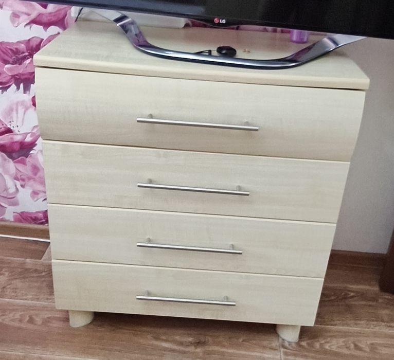 Продам спальный гарнитур