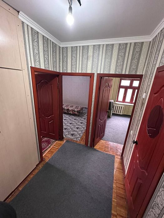 Чиланзар 20 квартал 2/3/4 кирпичный дом 1,5-6 балкон без ремонта