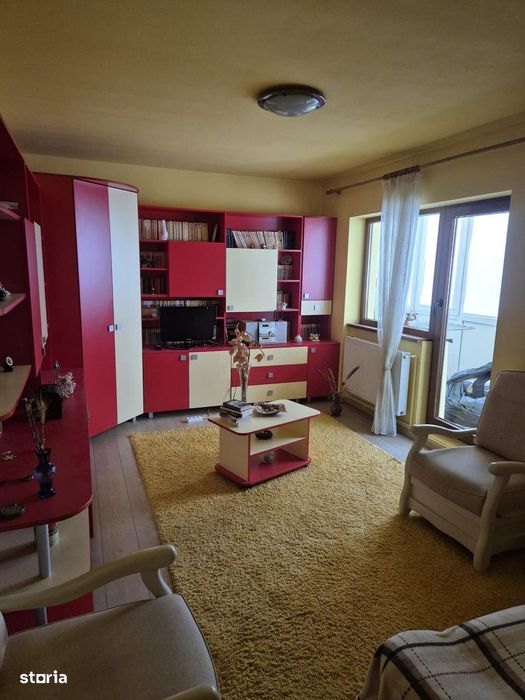 Vand apartament 2 camere Zorilor