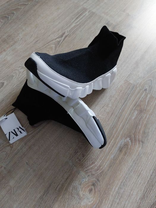 Мъжки обувки ZARA