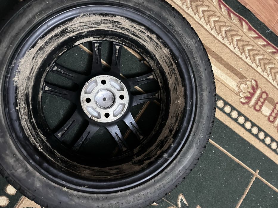 Продаю шины 16 го размера