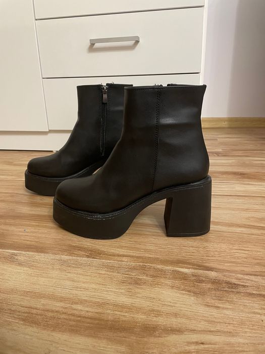 Боти на ток, като нови, размер 38