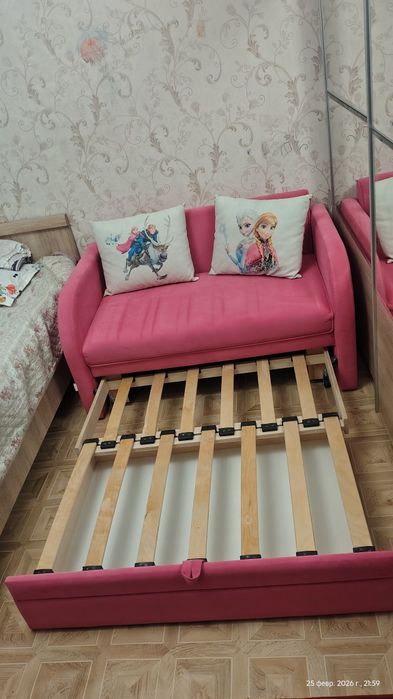 Продам детский диван