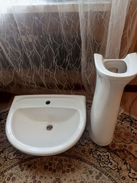 Раковина керамическая