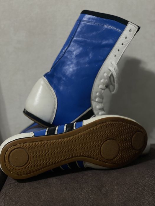 Профессиональная боксёрская обувь