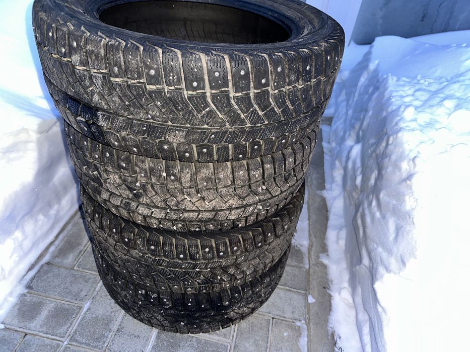 Комплект зимних шин Viatti