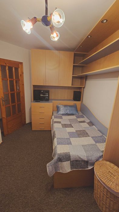 Inchiriez apartament duplex, 4 camere, Constanta-Gara, pe termen lung