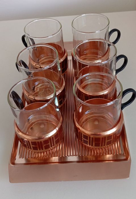 Сервиз за топли напитки