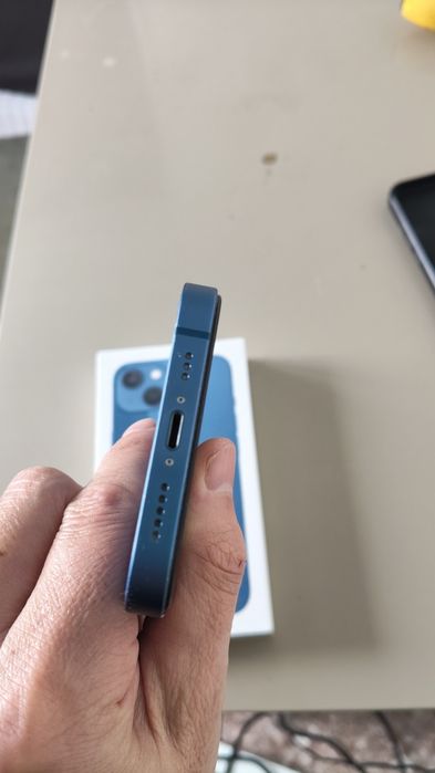 iPhone 13 128GB Blue