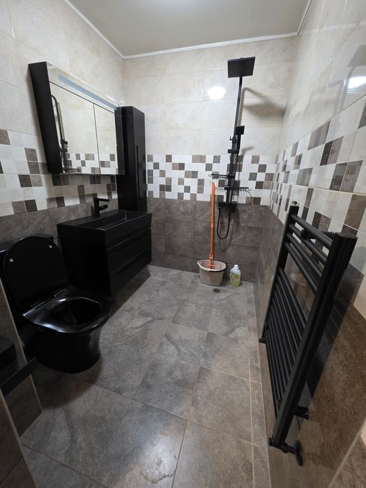 Давам Тристаен  Апартамент  под наем  Ново Строителство Обзаведен