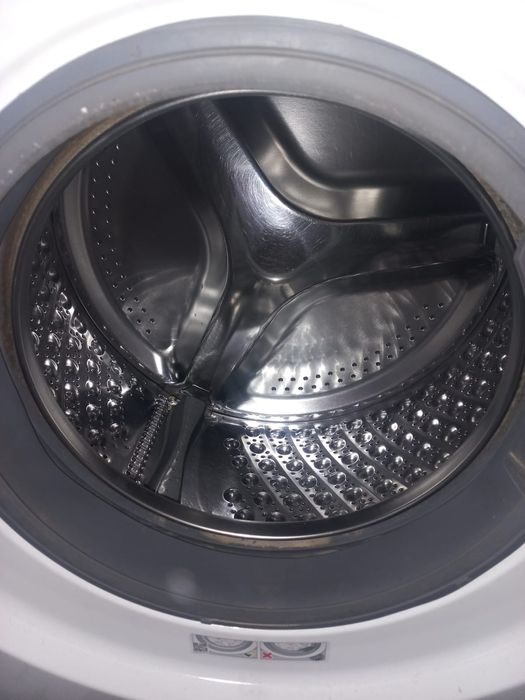 Стиральная машина LG.