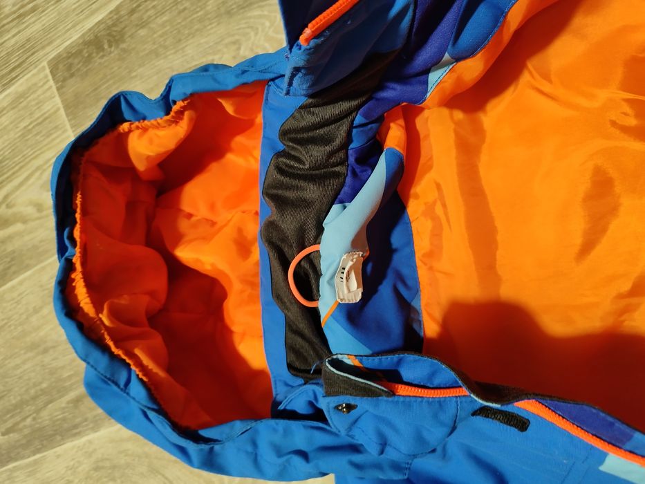 Куртка непродуваемая унисекс