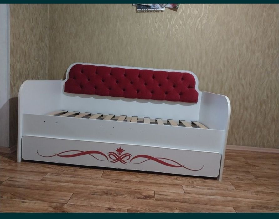 Продам детскую кровать