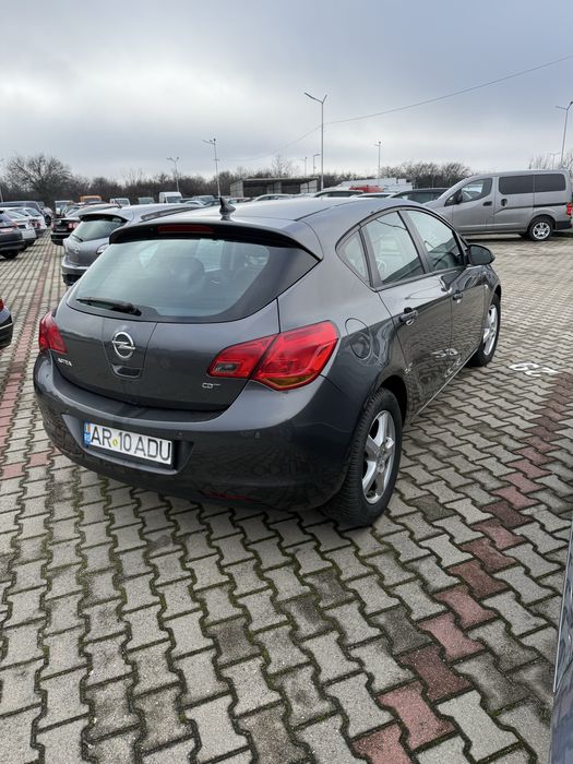 Opel Astra  J 1.7d