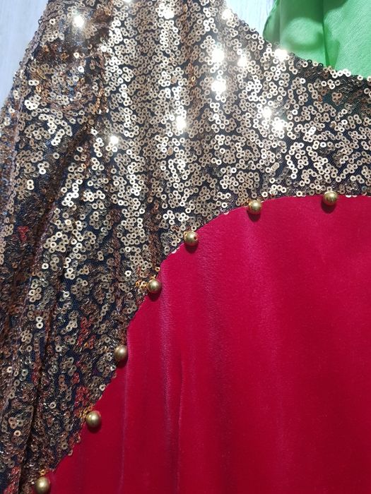 Продаётся вечернее платья 40 р турк