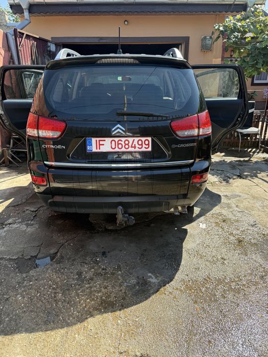 Se vinde  citroen c crosser  22 motorina