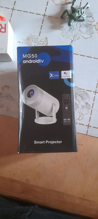 MG50 Smart Projector RAM 1G ROM 8GB Yangi Noyabr oyi boshida olingan