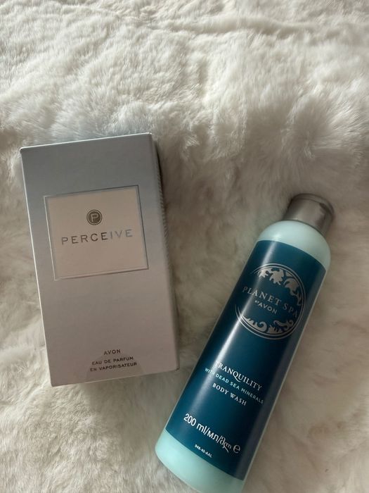 Set cadou parfum si gel