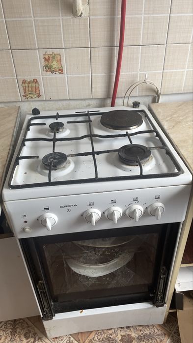 Продам газовую плиту GRETA