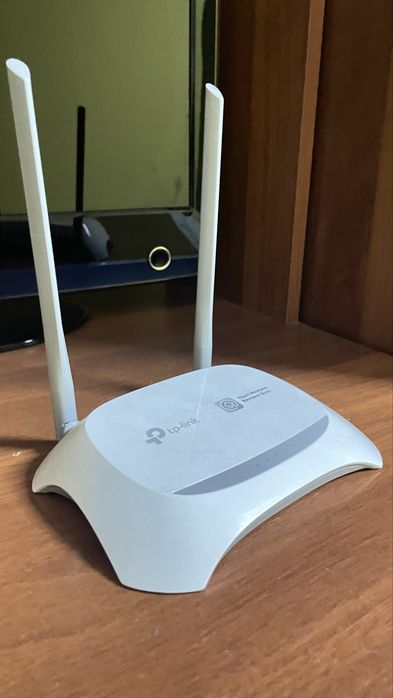 Wi-Fi роутер TP-Link с двумя антеннами