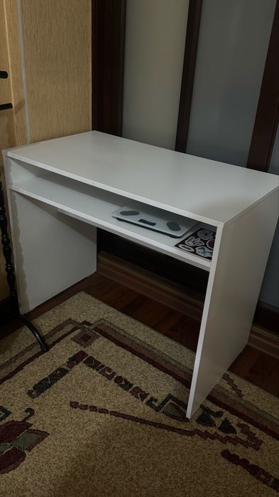 Продам стол в хорршем состояние