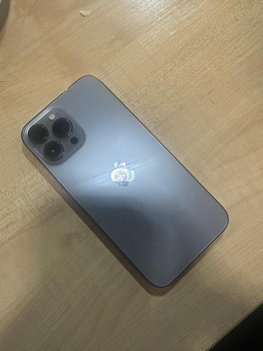 продам айфон 13 про макс