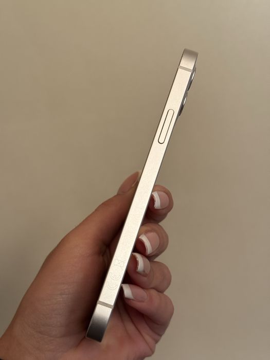 Iphone 12, 128GB бял