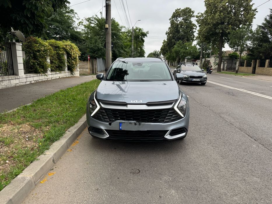 Kia sportage benzina + electric