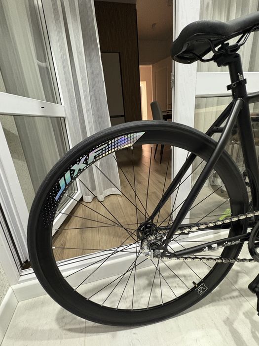 фикс (fixed gear) байк — лёгкий, быстрый